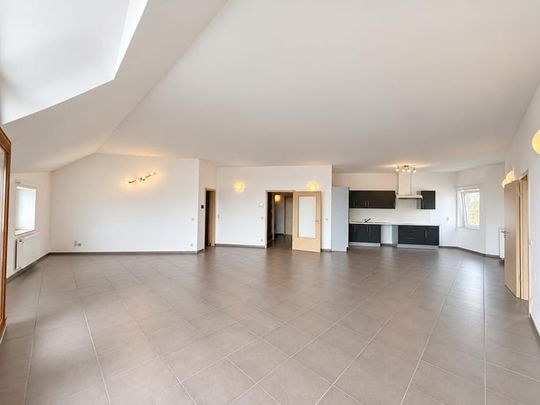 Appartement te huur - Photo 1