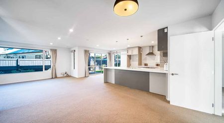 64 Englefield Road - Photo 2