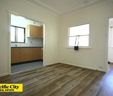 CHARMING 3 BEDROOM PLUS STUDY FAMILY HOME - Photo 5