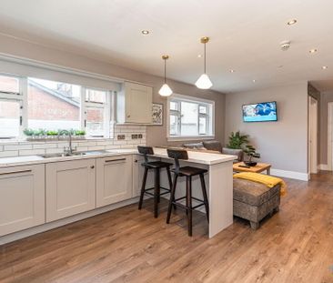 Room To Let, 20 Clarendon Street, Cityside, BT48 7ET - Photo 2