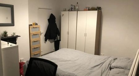 3 Bed Flat, Rathnew Court, E2 - Photo 3