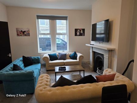 Clayton Park Square, Newcastle Upon Tyne - Photo 5