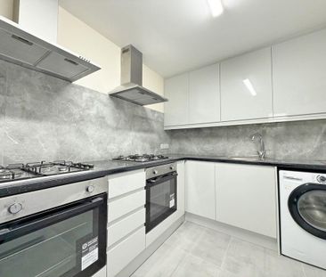 1 bedroom in a flat share to rent - Photo 3