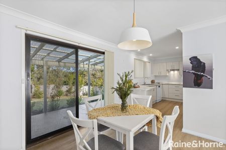Three-bedroom home just minutes from the Beach - Photo 3