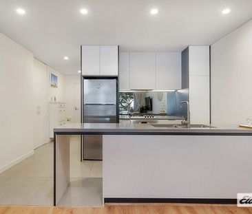 Luxury Apartment Great Location - Photo 3