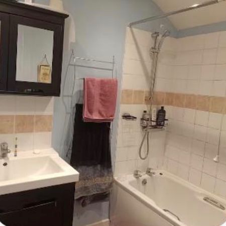 Room in a Shared House, Anstey Grove, B27 - Photo 4