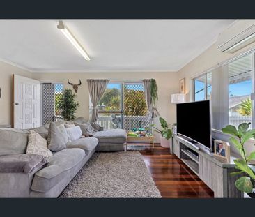 Neat & Tidy Beachside Living - Photo 1