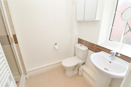 Keats Close, Borehamwood - Photo 5