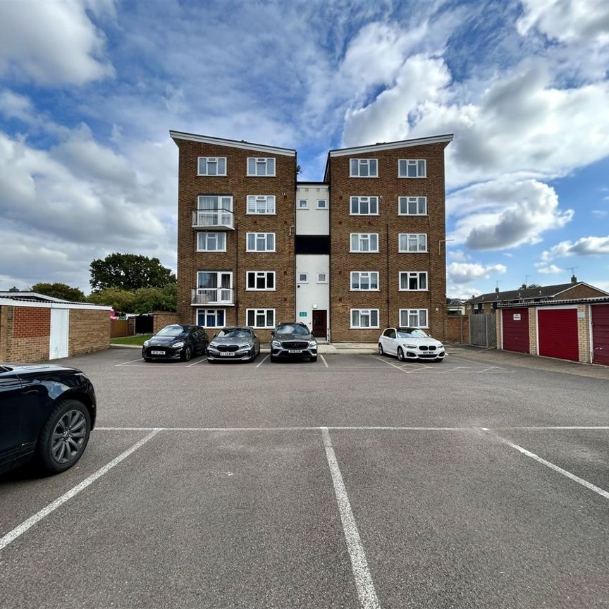 2 Bedroom Maisonette To Let - Photo 1