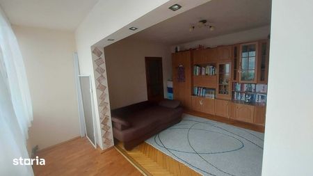 Inchiriez apartament 2 camere zona Sagului - Fotografie 4