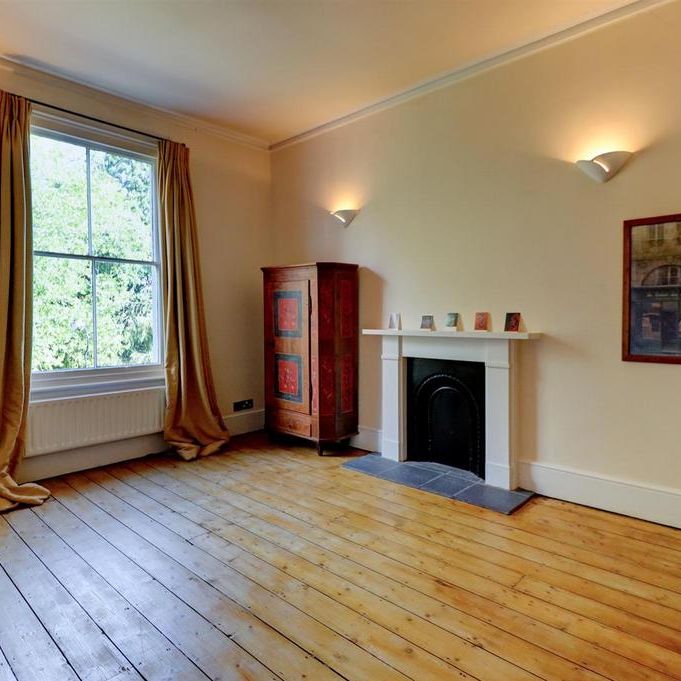 6 bedroom detached house to rent - Photo 1