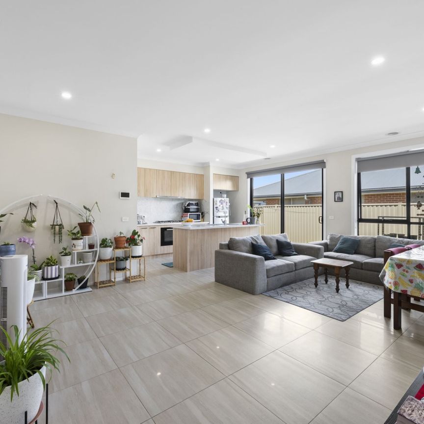 3 Masters Drive, Winter Valley - Photo 1