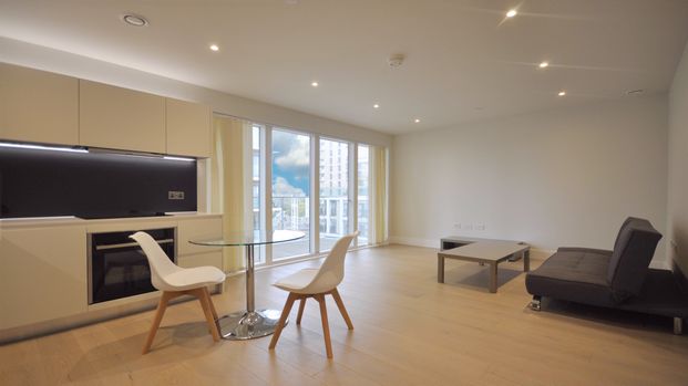 Kidbrooke Park Road, London, SE3 9FZ - Photo 1