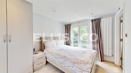 4 bedroom semi-detached house to rent - Photo 5