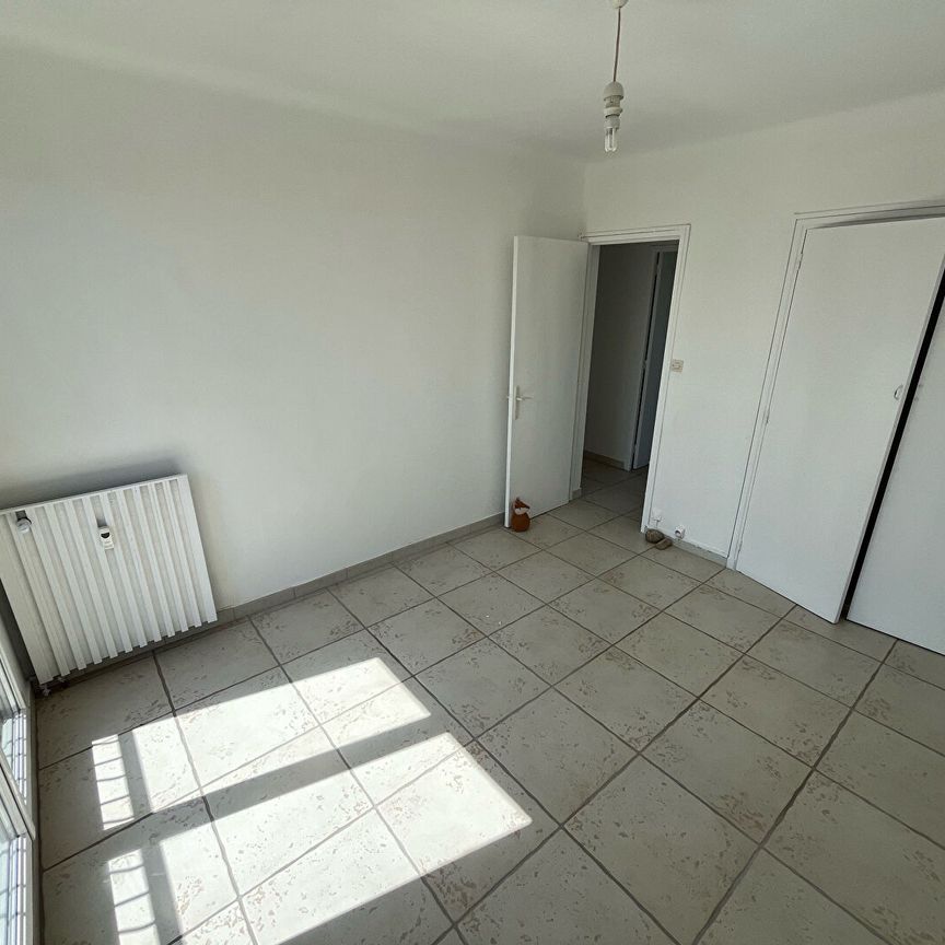 AIX EN PROVENCE APPARTEMENT T4 TERRASSE ET CAVE, - Photo 1