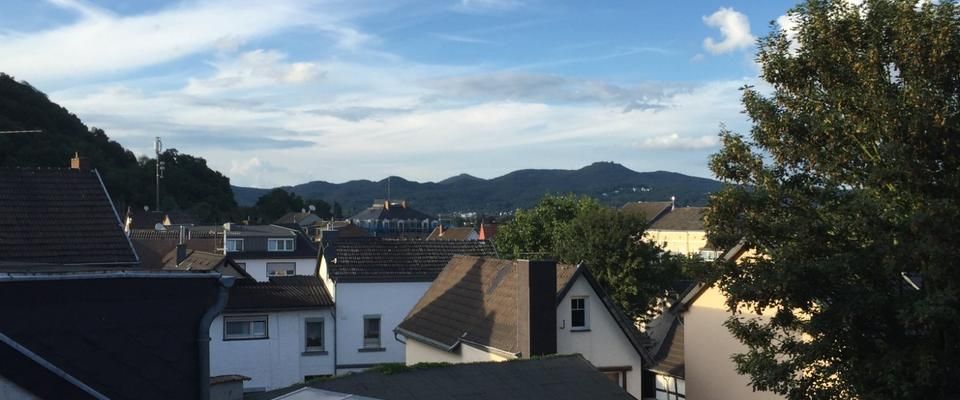 3-Zimmer Dachgeschoß-Wohnung in Oberwinter zentral ab 1.2.2026 - Photo 1