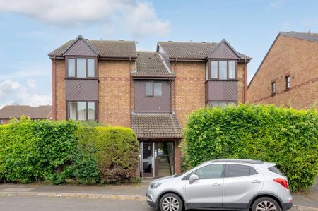 Studio to rent - Photo 2