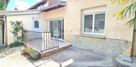House - Photo 3