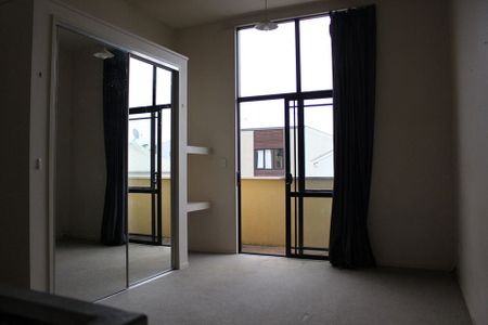 Charming 2BR Flat in Onehunga! - Photo 5