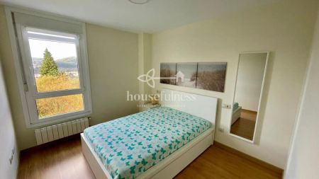 Piso de alquiler en A Malata - Catabois - Ciudad Jardín - Photo 4