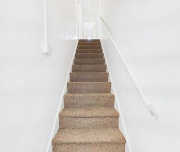 2 bedroom maisonette to rent - Photo 6