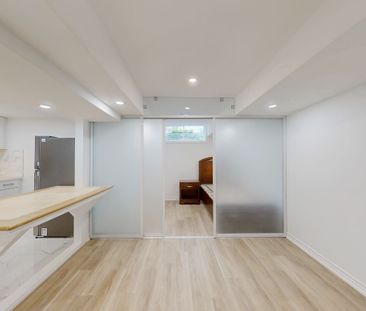 For Lease - 197 Vantage Loop, Newmarket, Ontario - Photo 3