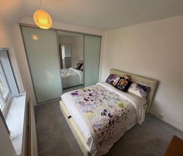 3 bedroom semi-detached house to rent - Photo 4