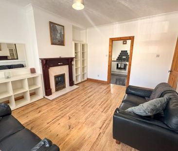 2 Bed, Upper Cottage Flat - Photo 5