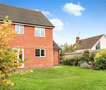 **6 MONTH LETTING**Modern 4 bedroom detached house on the edge of G... - Photo 6