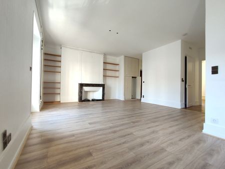 Appartement À Louer 3 Pièces , 75 M² - Photo 2