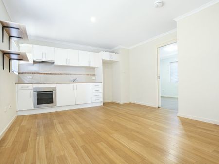 2/177 Church Street, WOLLONGONG - Photo 2