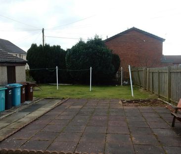 2 bedroom ground floor flat to rent - Photo 1