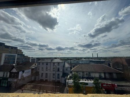 1 Bed Flat, London Road, CR0 - Photo 5