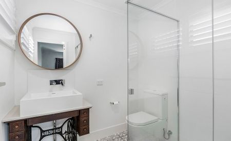 Palm Avenue Coastal Living - Photo 3