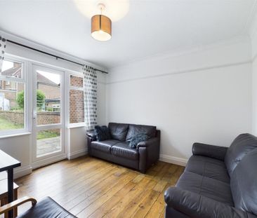 Park Road, Brighton - Photo 1