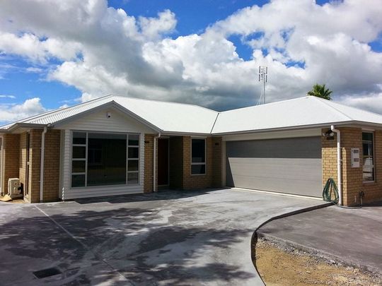 4-Bedroom Ensuite Home for Rent! Kingsley Street, - Photo 1