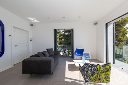 Location Maison 4 pièces 113m² NICE 06300 - Photo 2