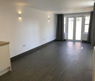 1 bedroom ground floor maisonette to rent - Photo 4