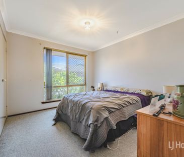 Convenient Two-Bedroom Unit Just Minutes from Mandurah Foreshore - Photo 4
