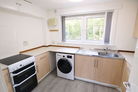 1 Bed, First Floor Flat - Photo 4