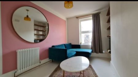 1 Bed Flat, Kilburn Park Road, NW6 - Photo 2