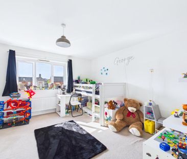 3 bedroom terraced house to rent - Photo 2