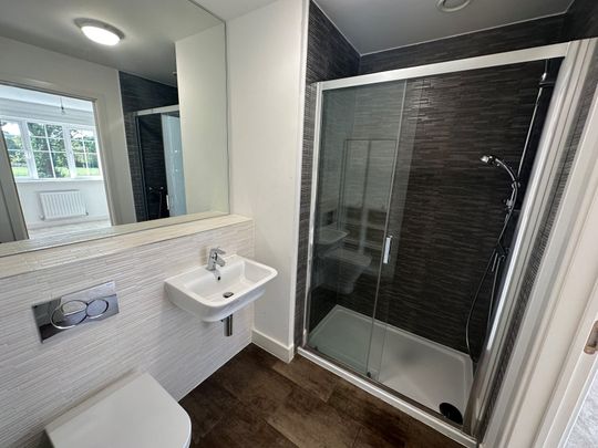 4 bedroom detached house to rent - Photo 1