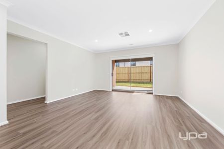 10 Delhi Grove, Rockbank - Photo 4