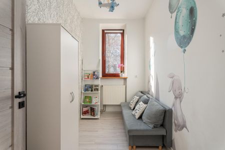 Widok z balkonu na zieleń patio. - Photo 3