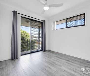 Tidy modern home in convenient location - Photo 4