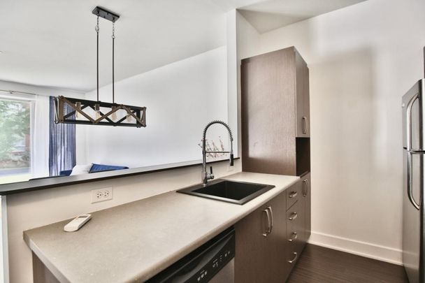 Appartement à louer - Longueuil (Saint-Hubert) (Parc de la Cité) Appartement à louer - Longueuil (Saint-Hubert) (Parc de la Cité) - Photo 1