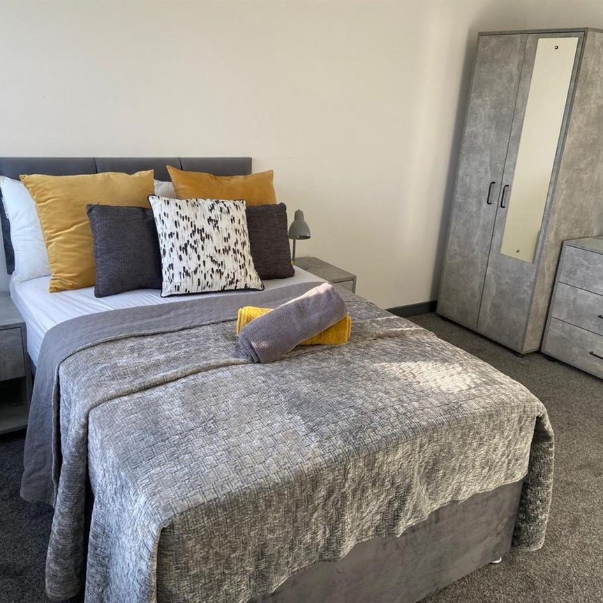 5 bedroom Student Flat to rent in Bridge View House, 15-23 City Road, Newcastle Upon Tyne - Photo 1