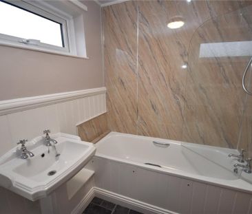 3 bedroom semi-detached house to rent - Photo 5