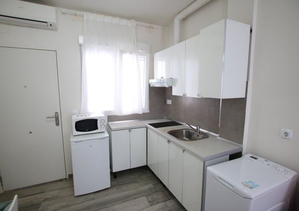Studio - Granada (San Ildefonso)
